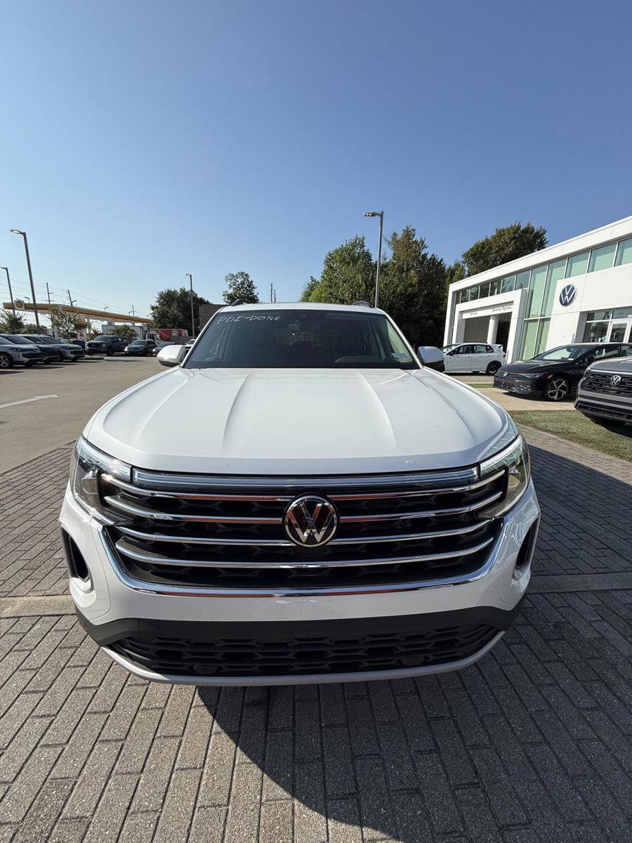 New 2026 Volkswagen Atlas SE image 4