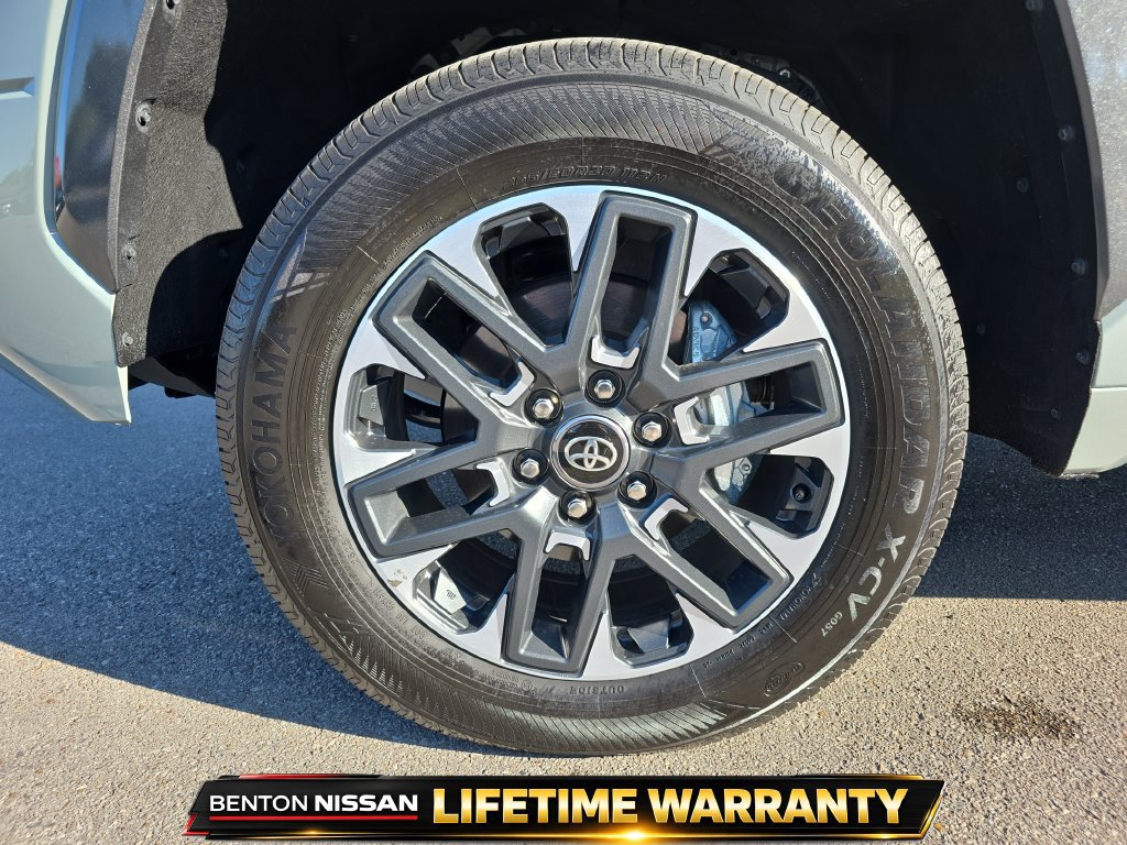 Used 2026 Toyota Tundra Limited AWD/4WD image 5