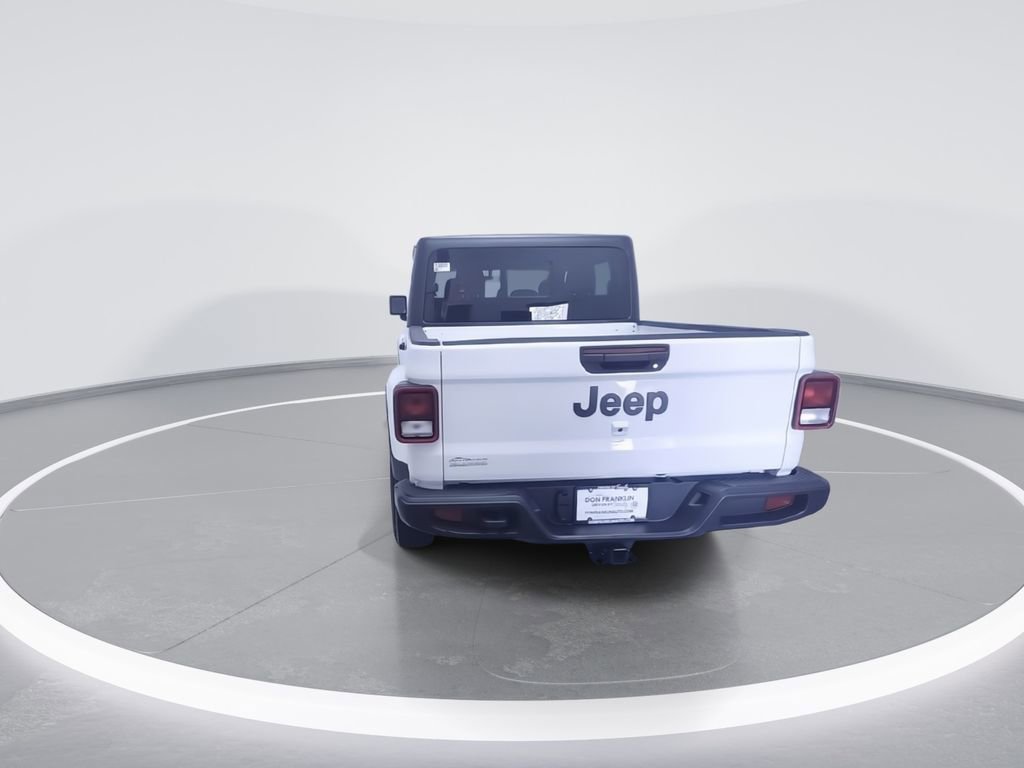 Used 2023 Jeep Gladiator Sport AWD/4WD image 7