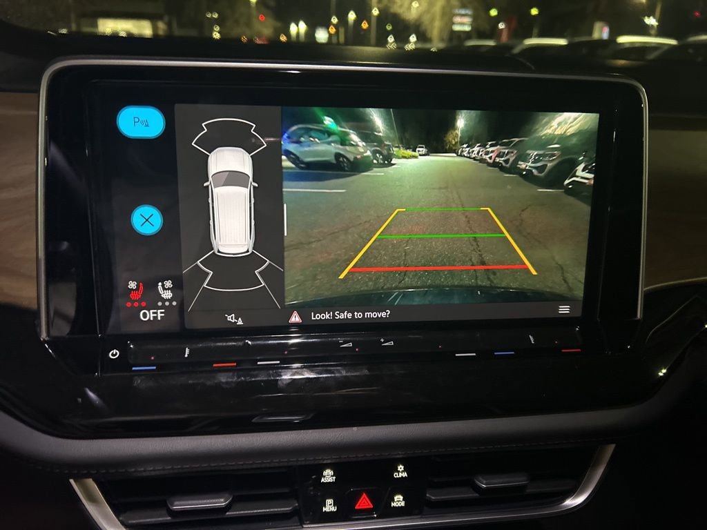 Used 2025 Volkswagen Atlas SE image 26