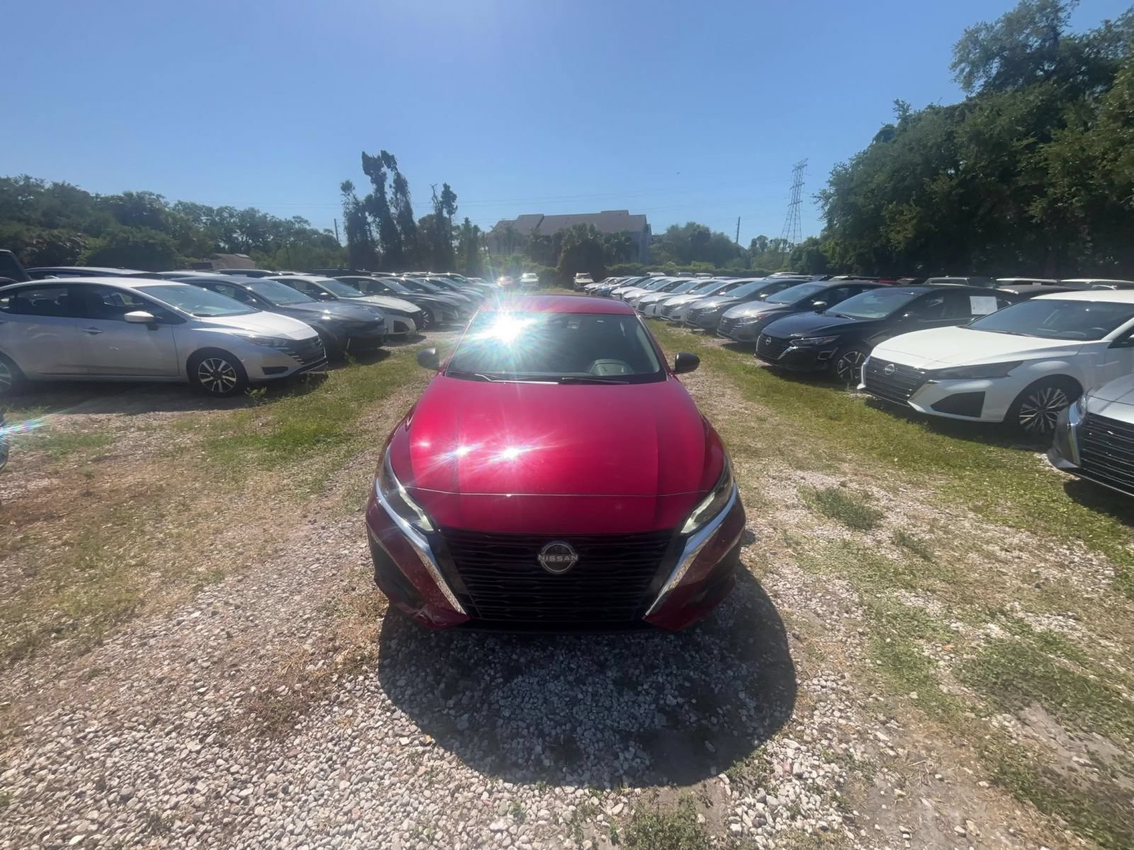 Used 2025 Nissan Altima 2.5 SV FWD image 16