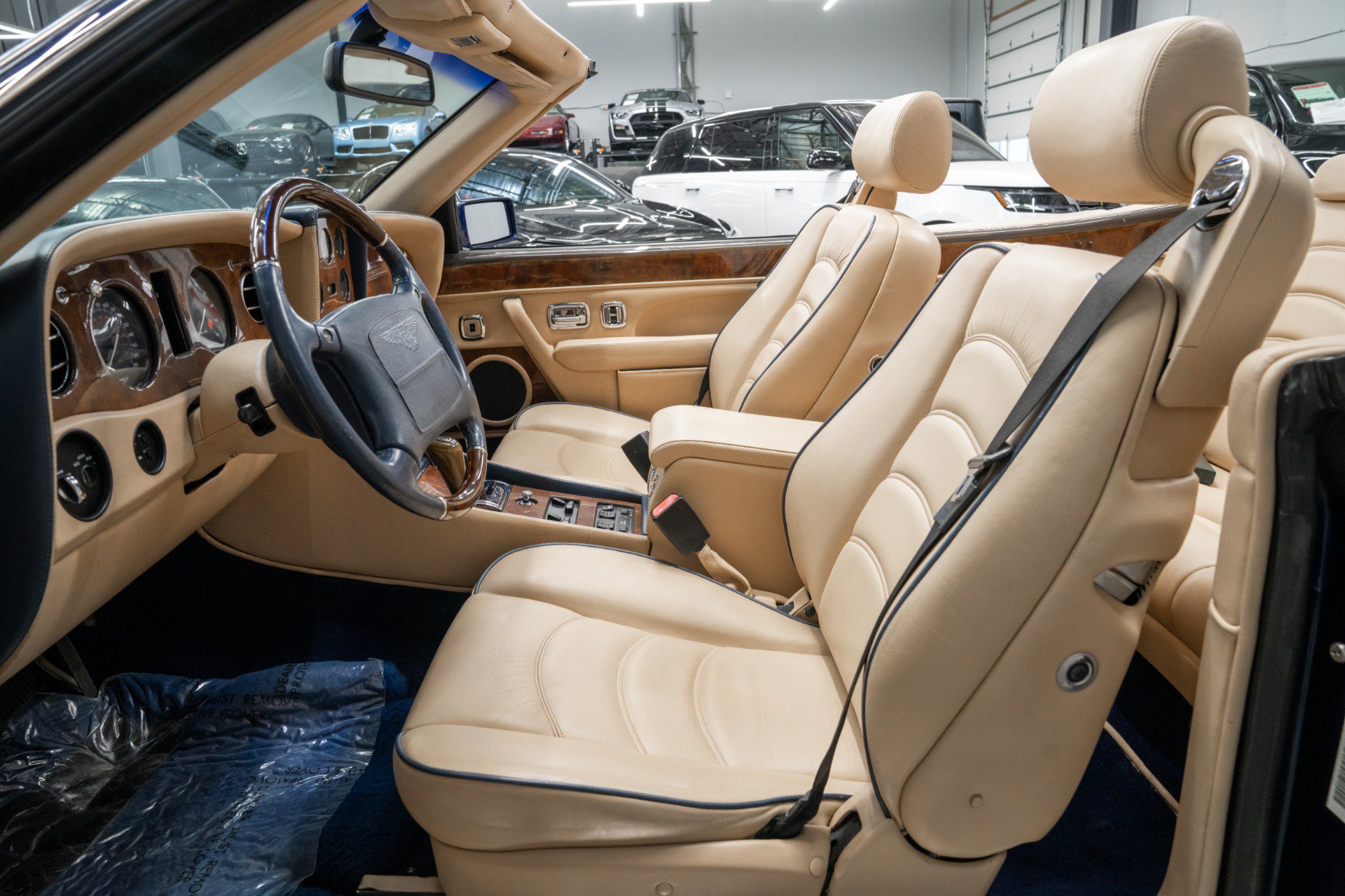 Used 1999 Bentley Azure Mulliner RWD image 21