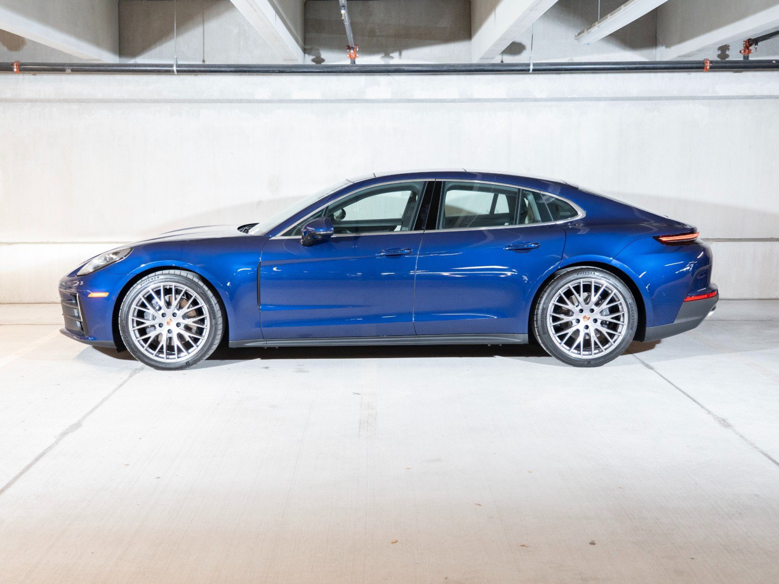 New 2026 Porsche Panamera 4 AWD/4WD image 2