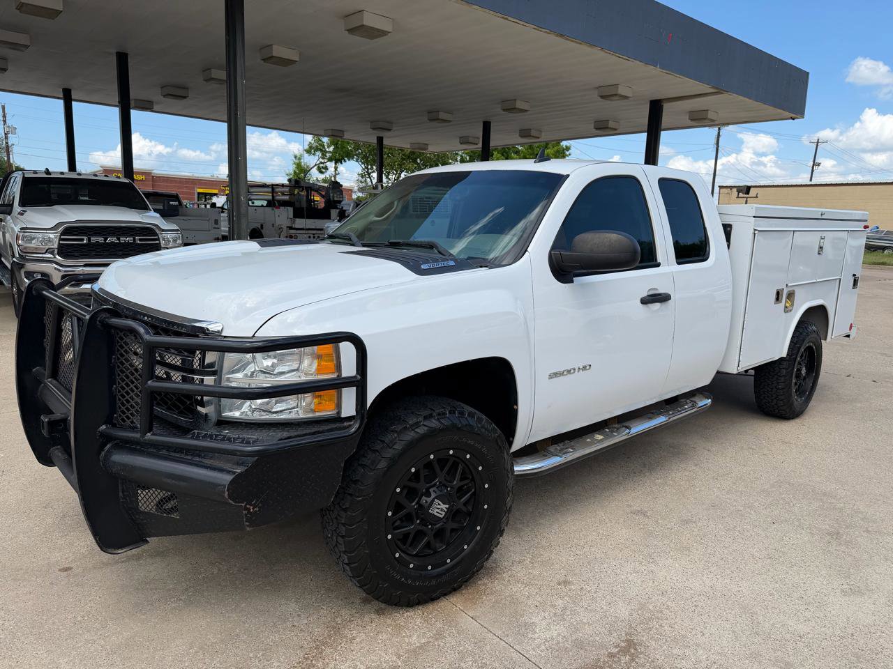 Used 2013 Chevrolet Silverado 2500 W/T image 1