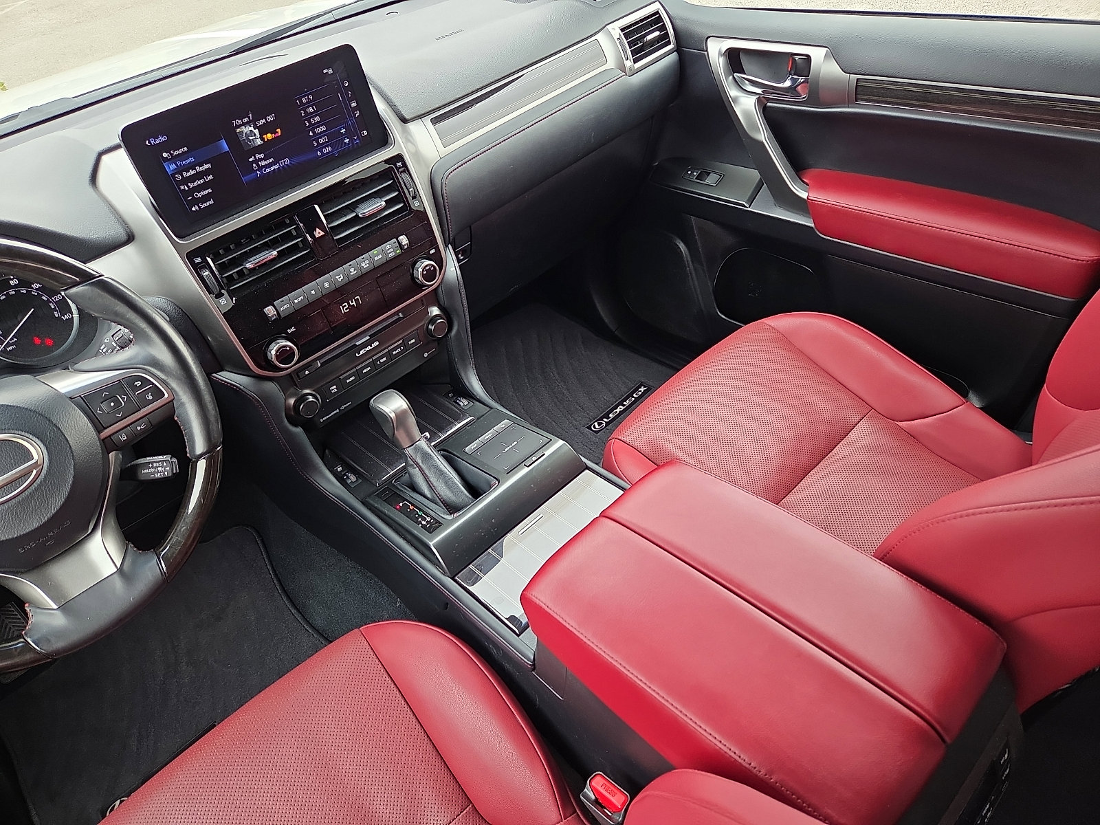 Used 2023 Lexus GX 460 Premium w/ Premium Package AWD/4WD image 13