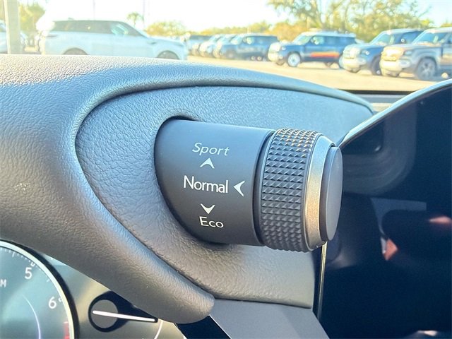 New 2025 Lexus ES 350 w/ Premium Package image 30