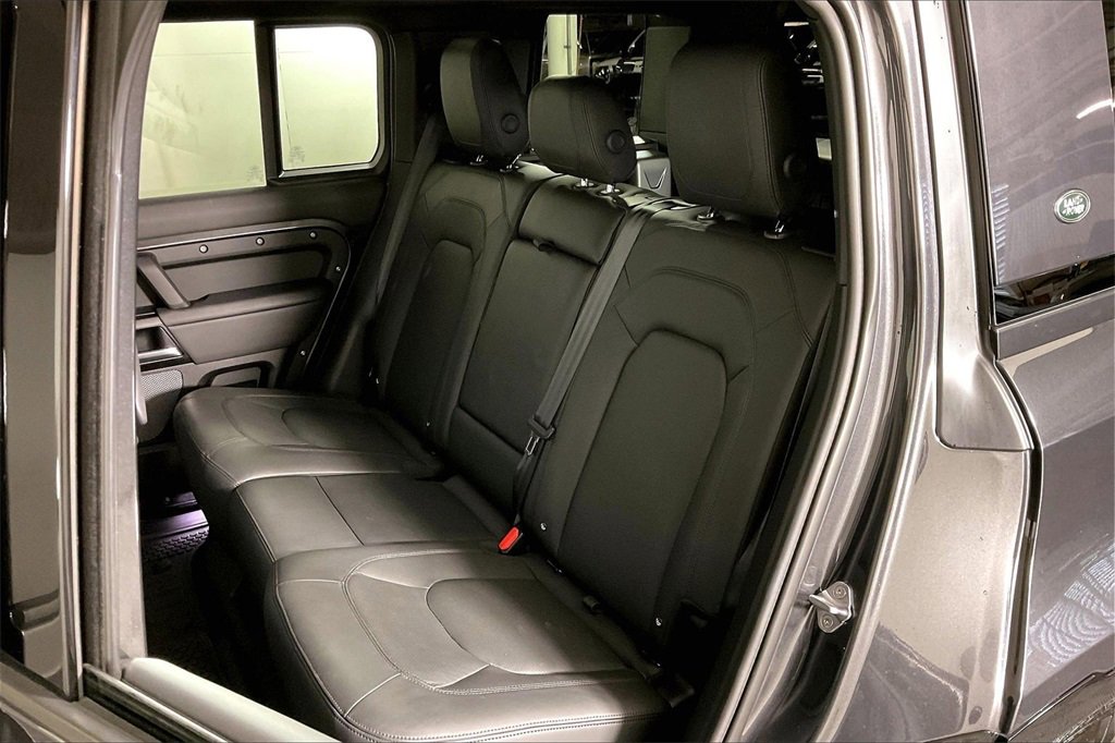 Used 2023 Land Rover Defender 110 V8 image 25