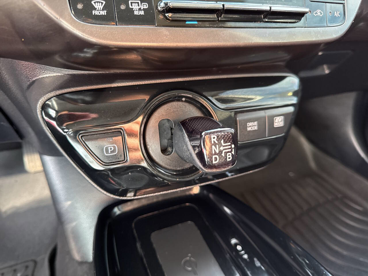 Used 2021 Toyota Prius image 30