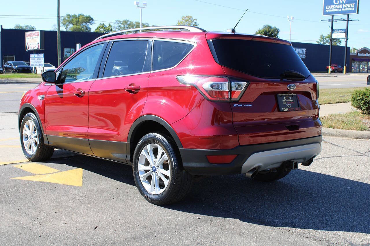 Used 2017 Ford Escape SE image 9