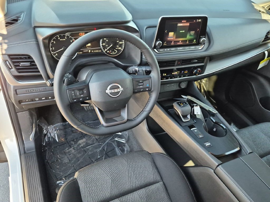 New 2026 Nissan Rogue SV FWD image 2