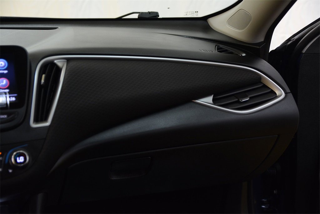 Used 2022 Chevrolet Malibu LT image 15