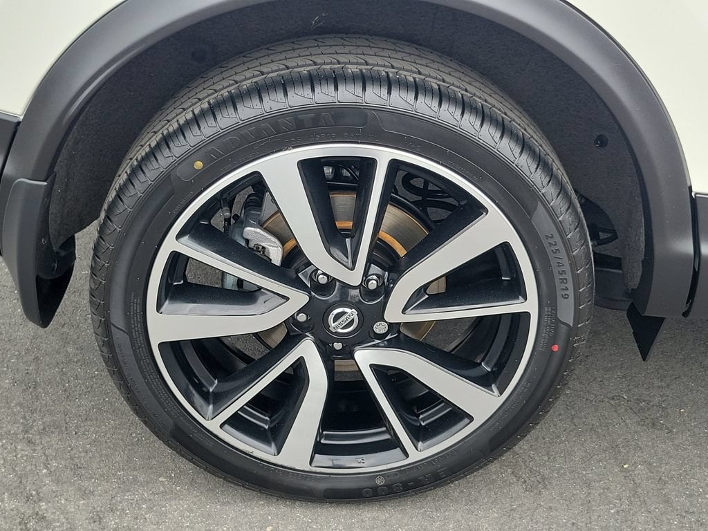 Used 2019 Nissan Rogue Sport SL FWD image 6