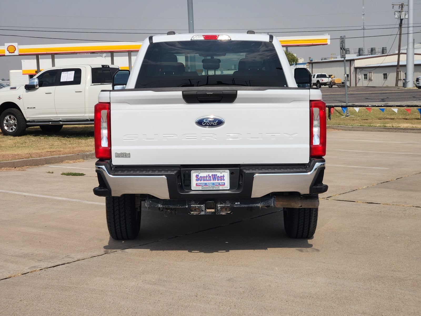 Used 2025 Ford F250 XLT w/ FX4 Off-Road Package AWD/4WD image 8