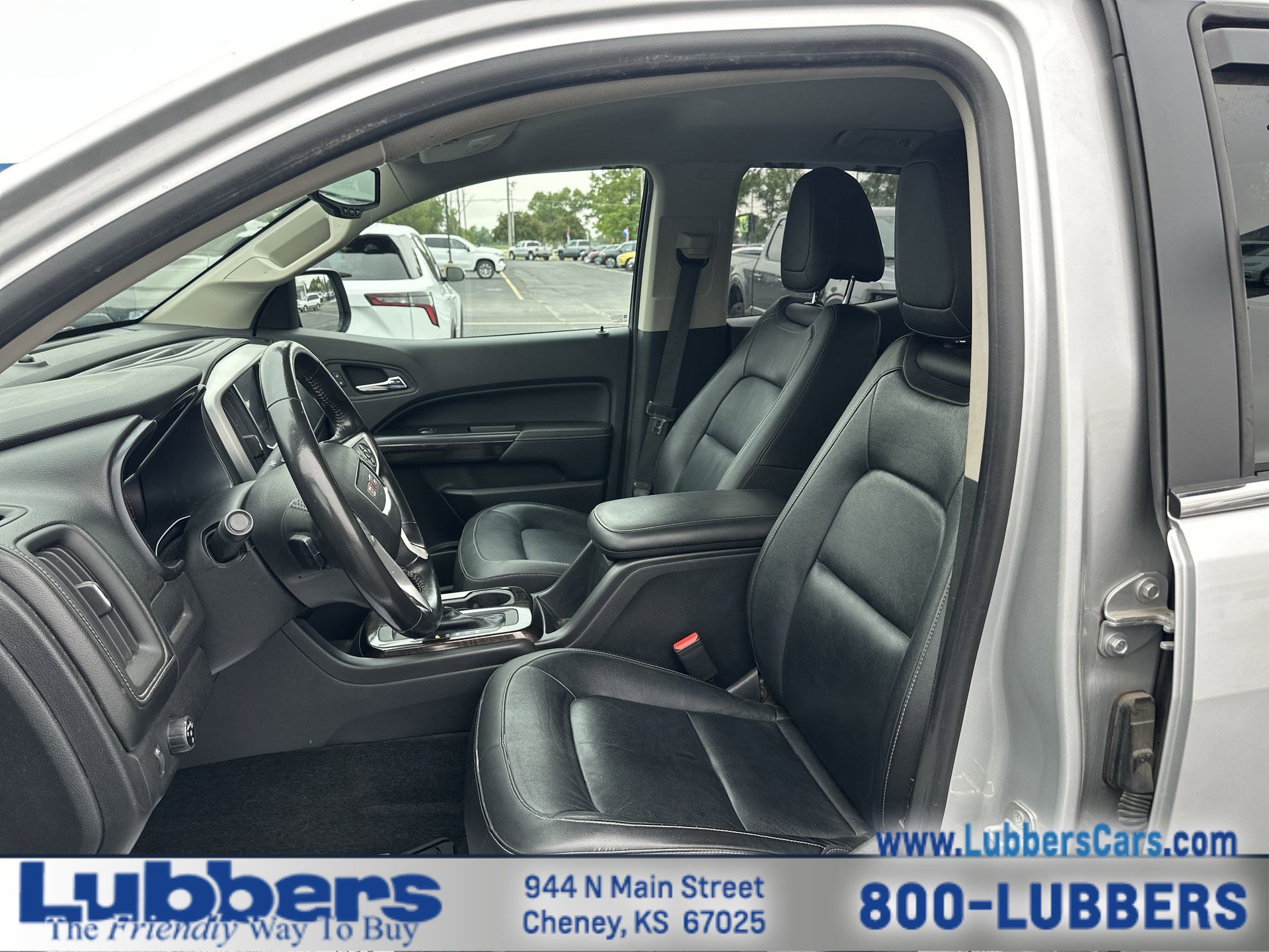 Used 2015 GMC Canyon SLT w/ LPO, Gearon Divider Package RWD image 10