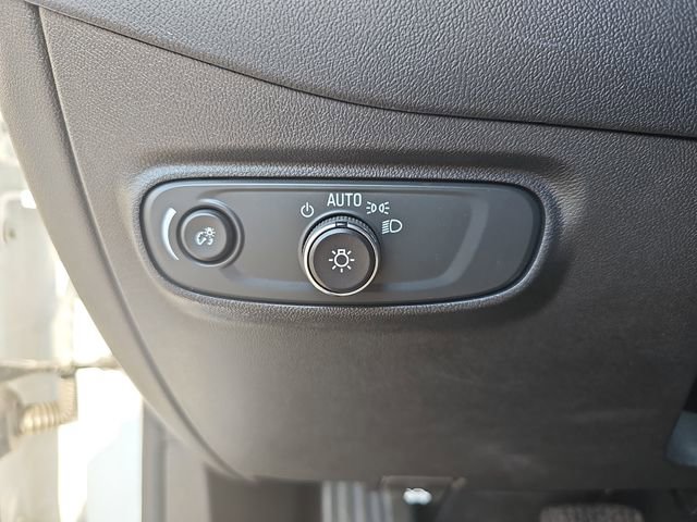 Used 2024 Chevrolet Equinox LT image 30