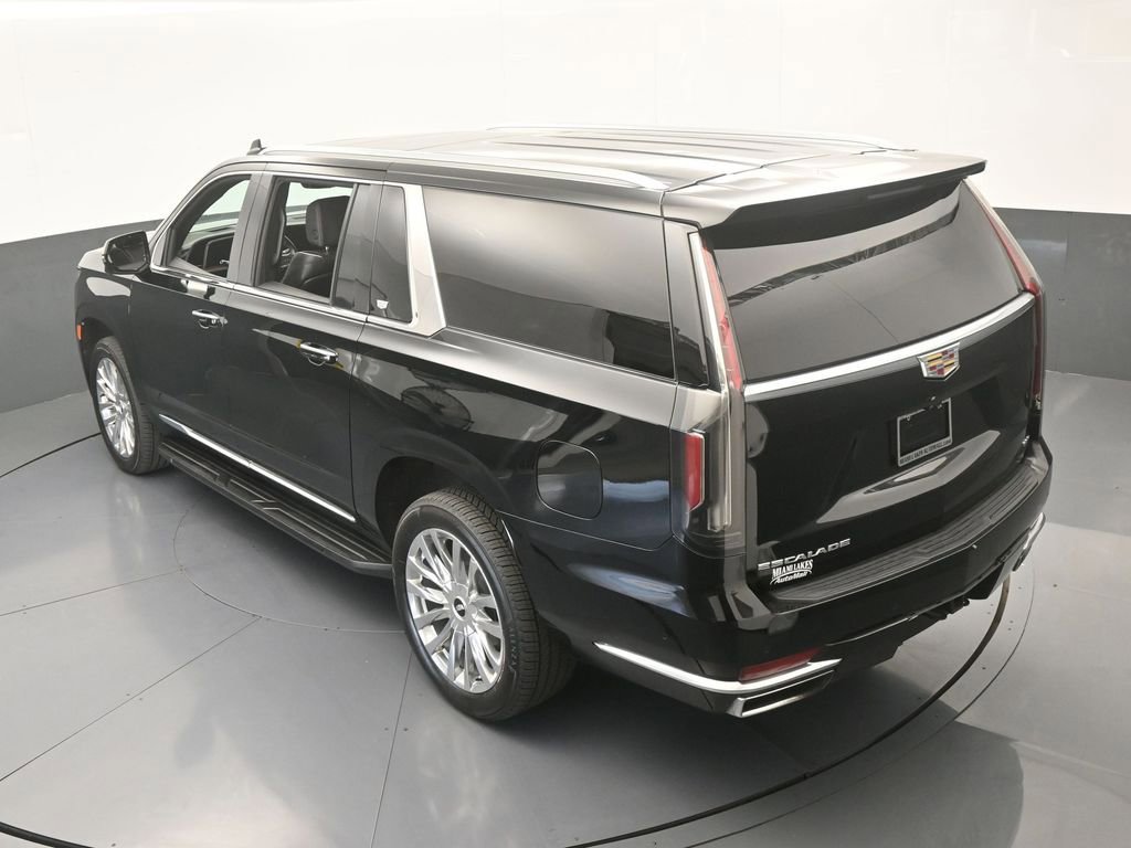 Used 2023 Cadillac Escalade ESV Premium Luxury image 64