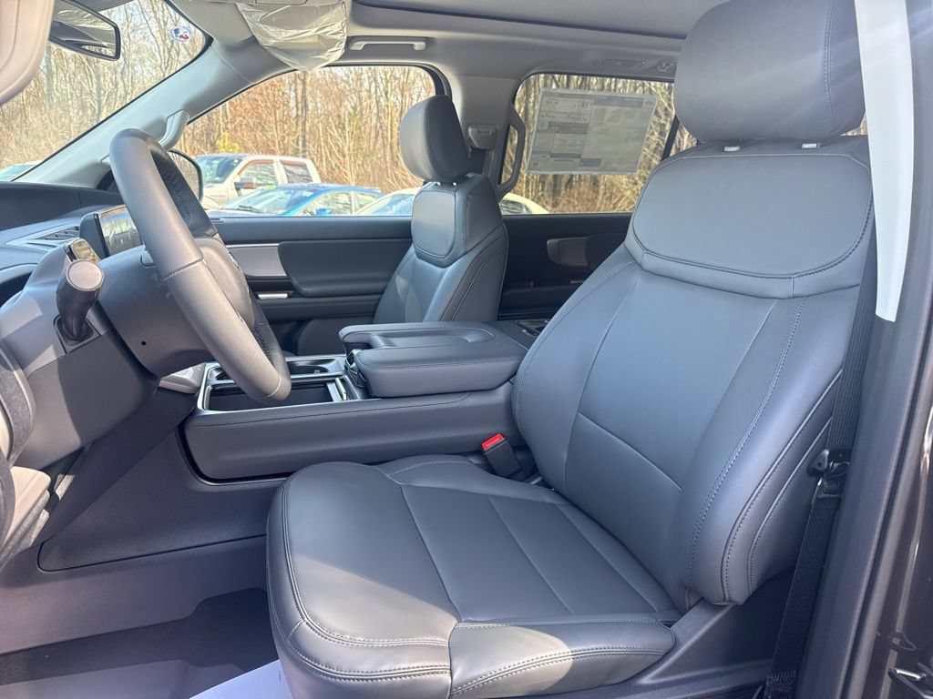 New 2026 Ford Expedition Active AWD/4WD image 11