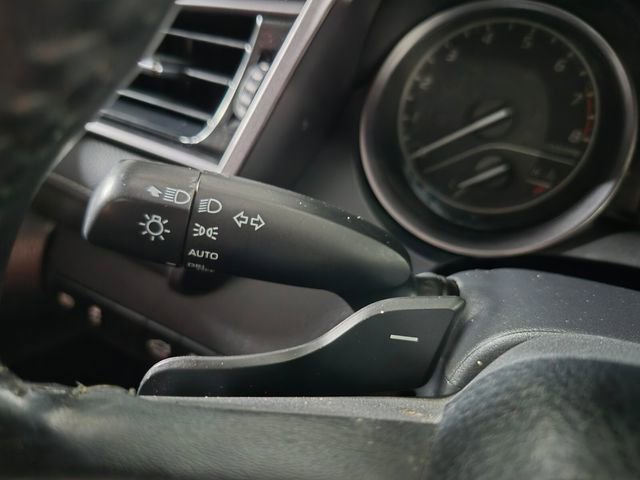 Used 2023 Toyota Camry SE w/ Convenience Package FWD image 21