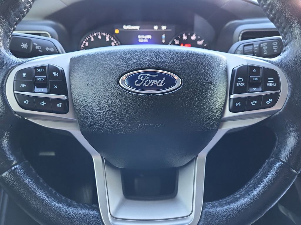 Used 2022 Ford Explorer XLT w/ Equipment Group 202A image 18