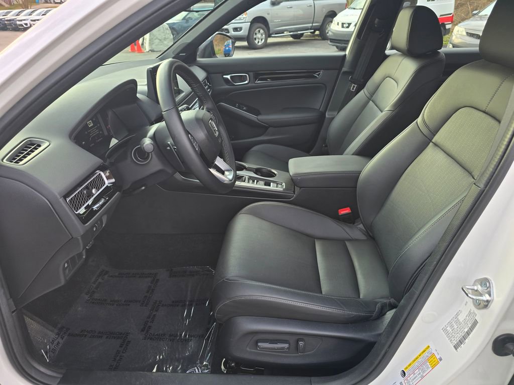 Used 2025 Honda Civic Sport Touring image 4