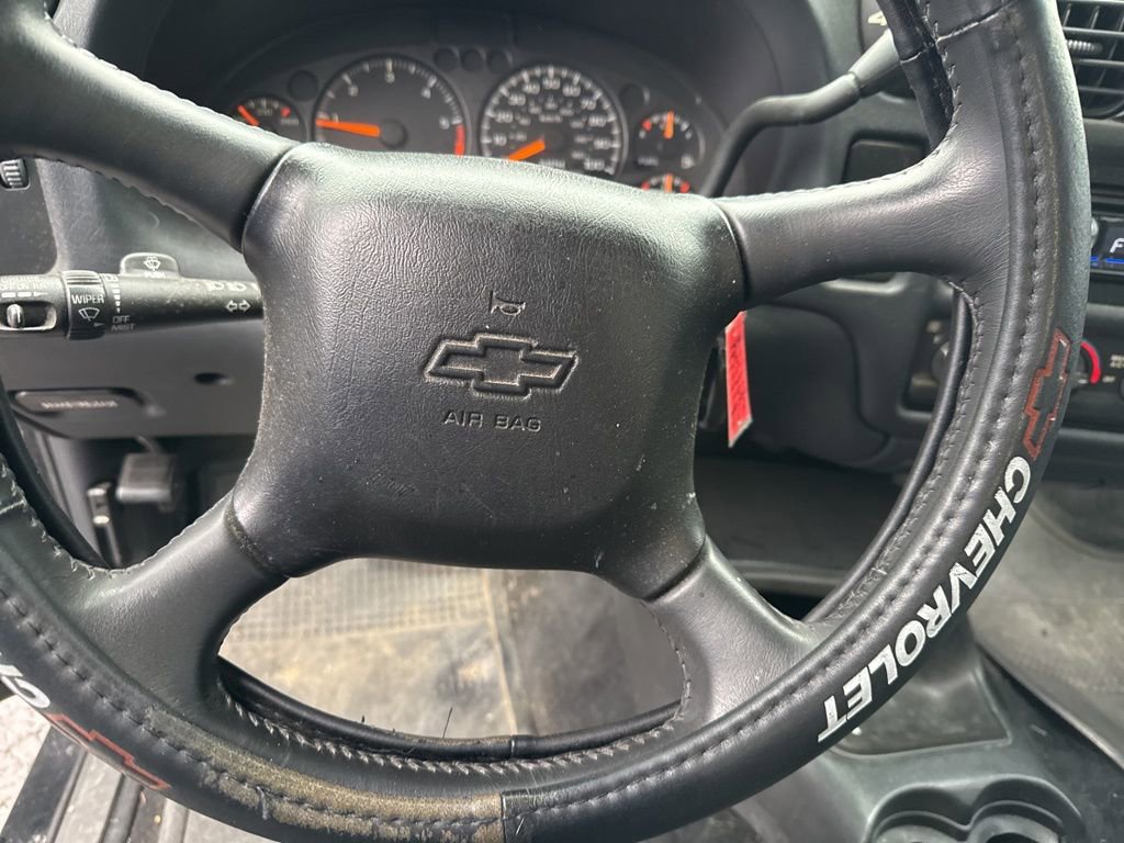 Used 2000 Chevrolet S10 Pickup LS w/ Preferred Equipment Group image 39