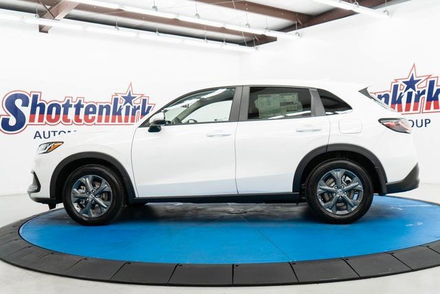 New 2026 Honda HR-V LX image 5
