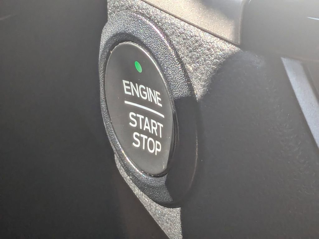 Used 2021 Ford Escape SEL w/ Technology Package FWD image 20