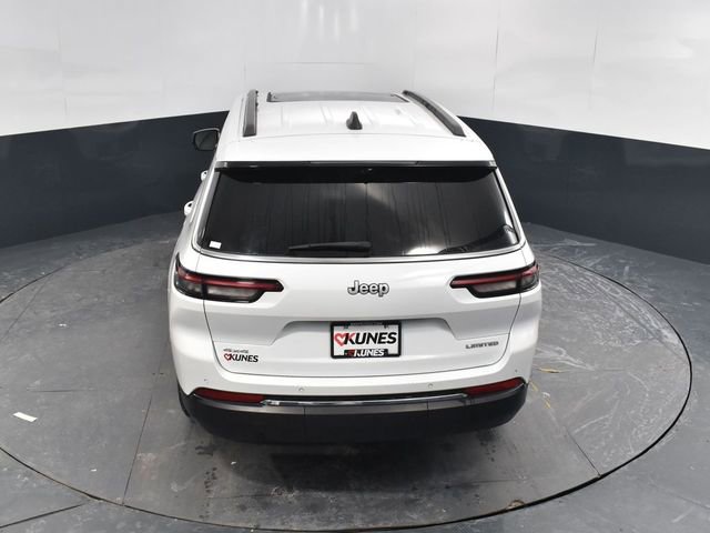 Used 2024 Jeep Grand Cherokee L Limited w/ Luxury Tech Group II image 48