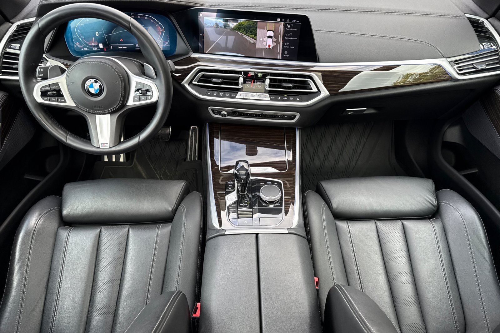 Used 2021 BMW X5 xDrive40i w/ M Sport Package AWD/4WD image 13