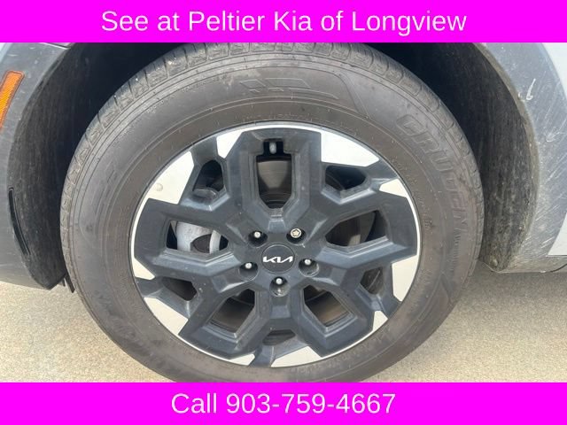 Used 2025 Kia Sorento S FWD image 4
