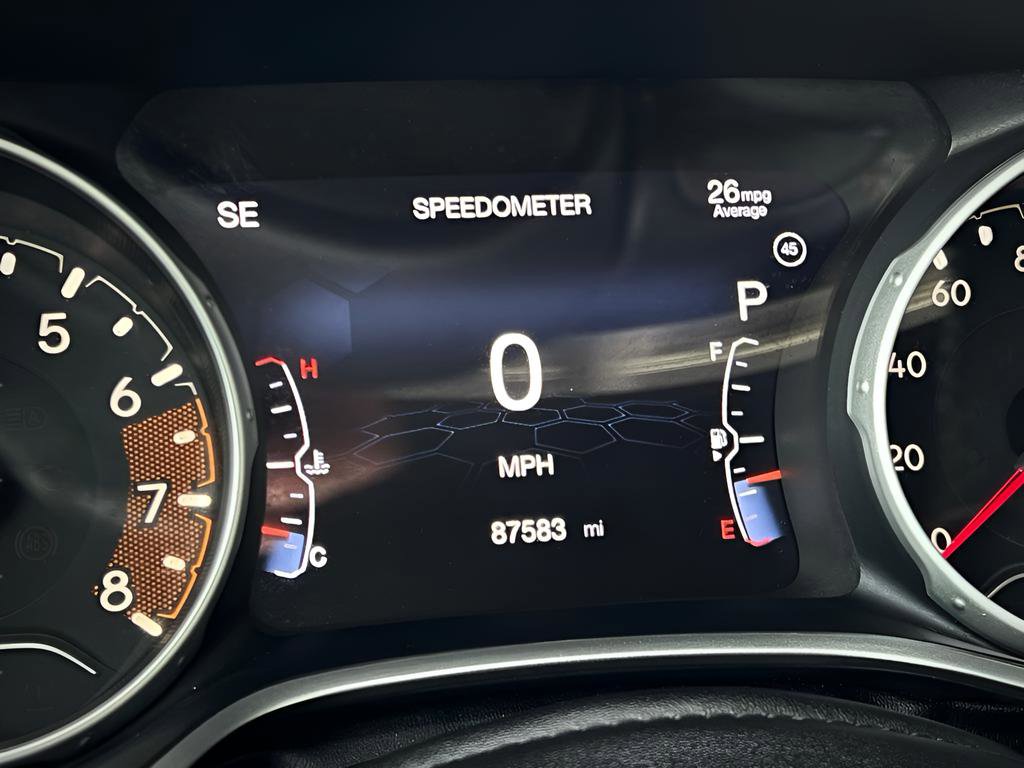 Used 2018 Jeep Compass Limited w/ Safe & Security Group FWD image 41