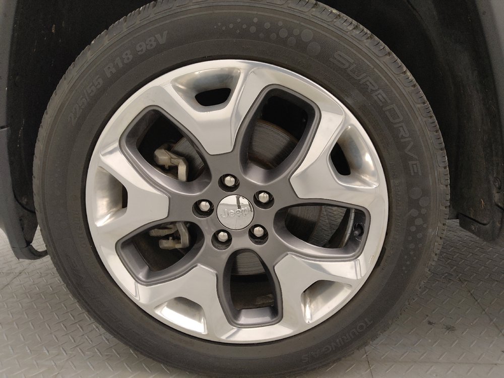 Used 2021 Jeep Compass Limited image 31