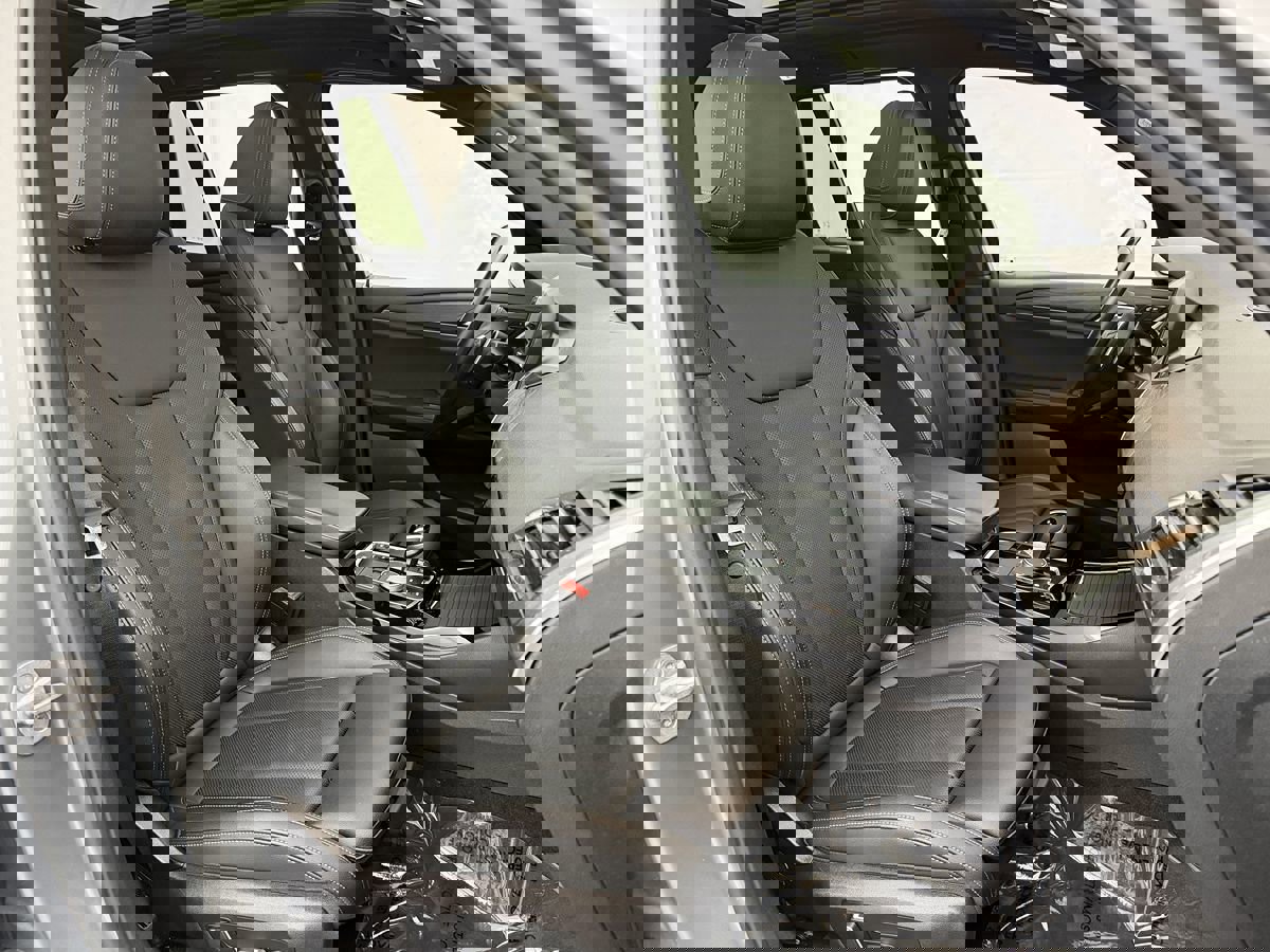 Used 2024 BMW X3 xDrive30i image 32