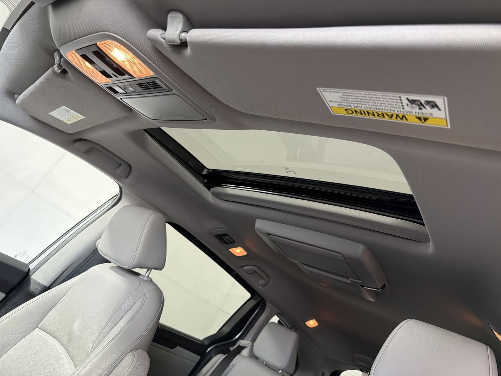 Used 2024 Honda Odyssey Touring image 23