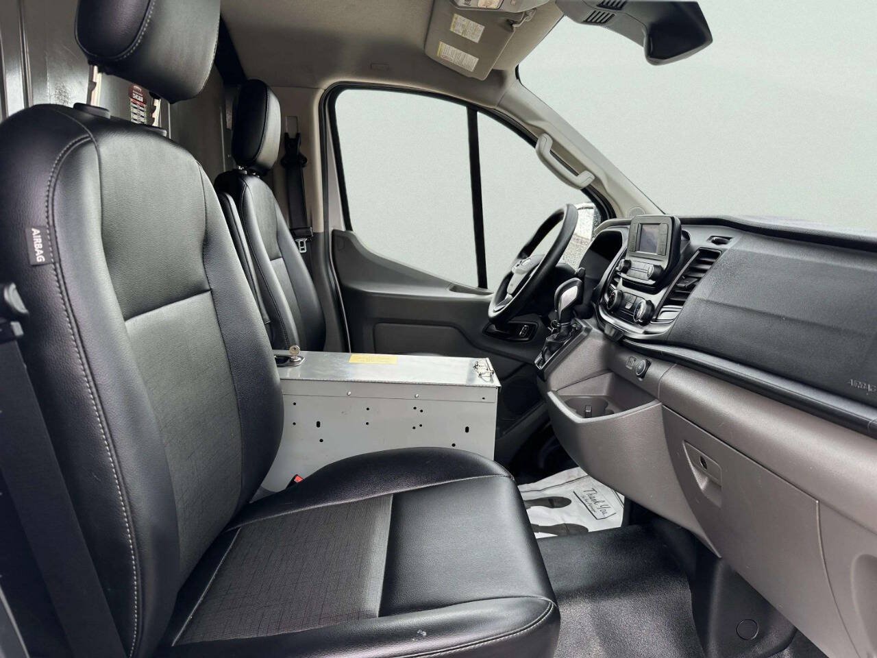 Used 2022 Ford Transit 150 Low Roof AWD image 19