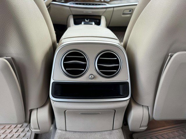 Used 2017 Mercedes-Benz S 550 Sedan image 41
