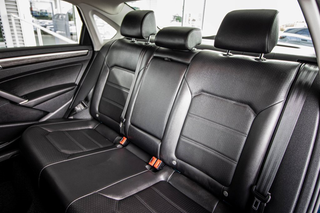 Used 2018 Volkswagen Passat 2.0T SE image 46