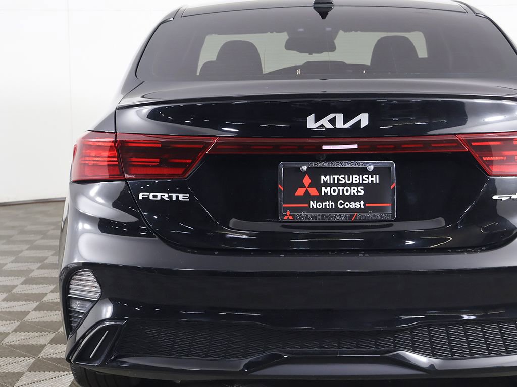 Used 2023 Kia Forte GT-Line w/ GT-Line Premium Package image 16