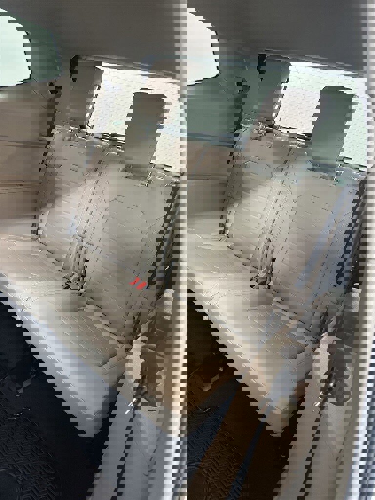 Used 2019 Volkswagen Atlas SEL Premium image 32