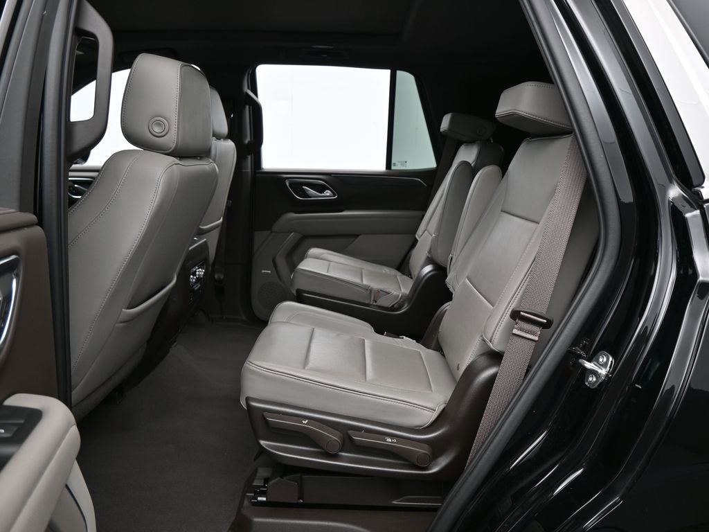 Used 2023 GMC Yukon SLT image 29