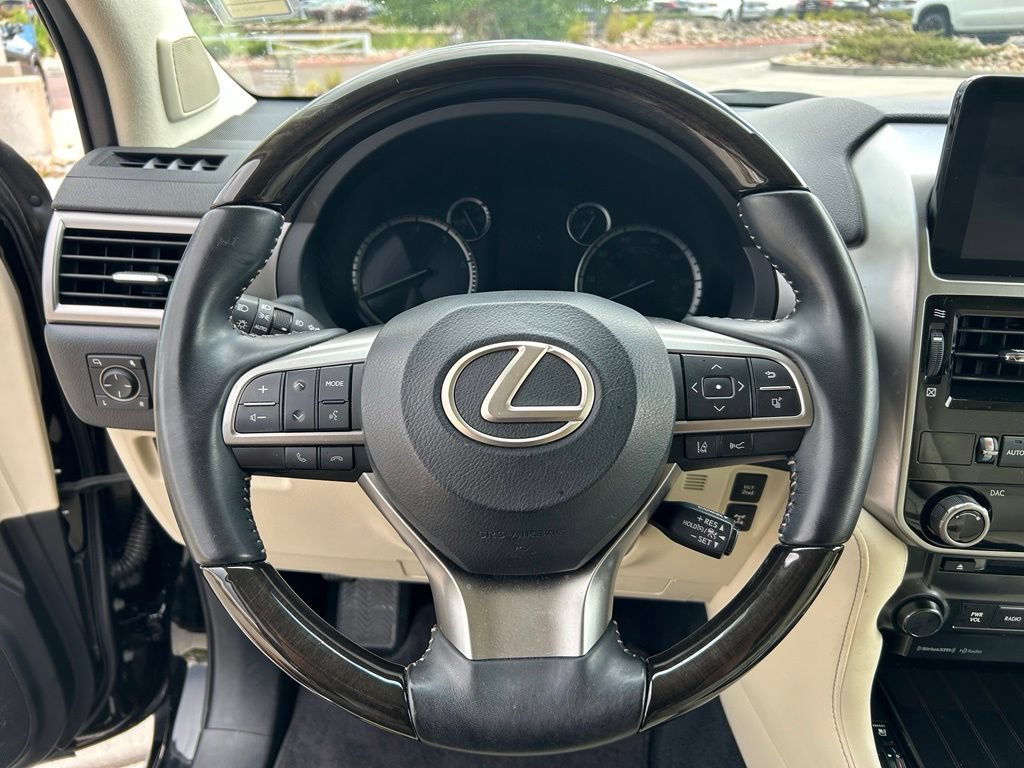 Used 2023 Lexus GX 460 Premium w/ Premium Package AWD/4WD image 11