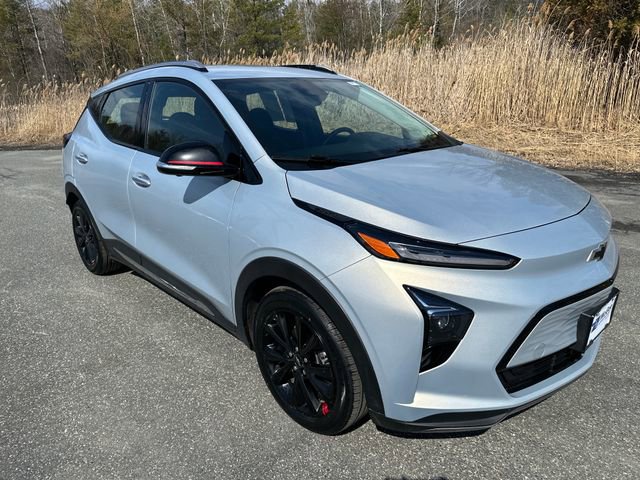 Used 2023 Chevrolet Bolt EUV Premier w/ Redline Edition image 7