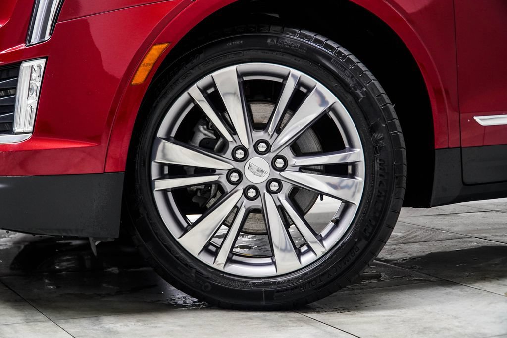 Used 2024 Cadillac XT5 Premium Luxury AWD/4WD image 3