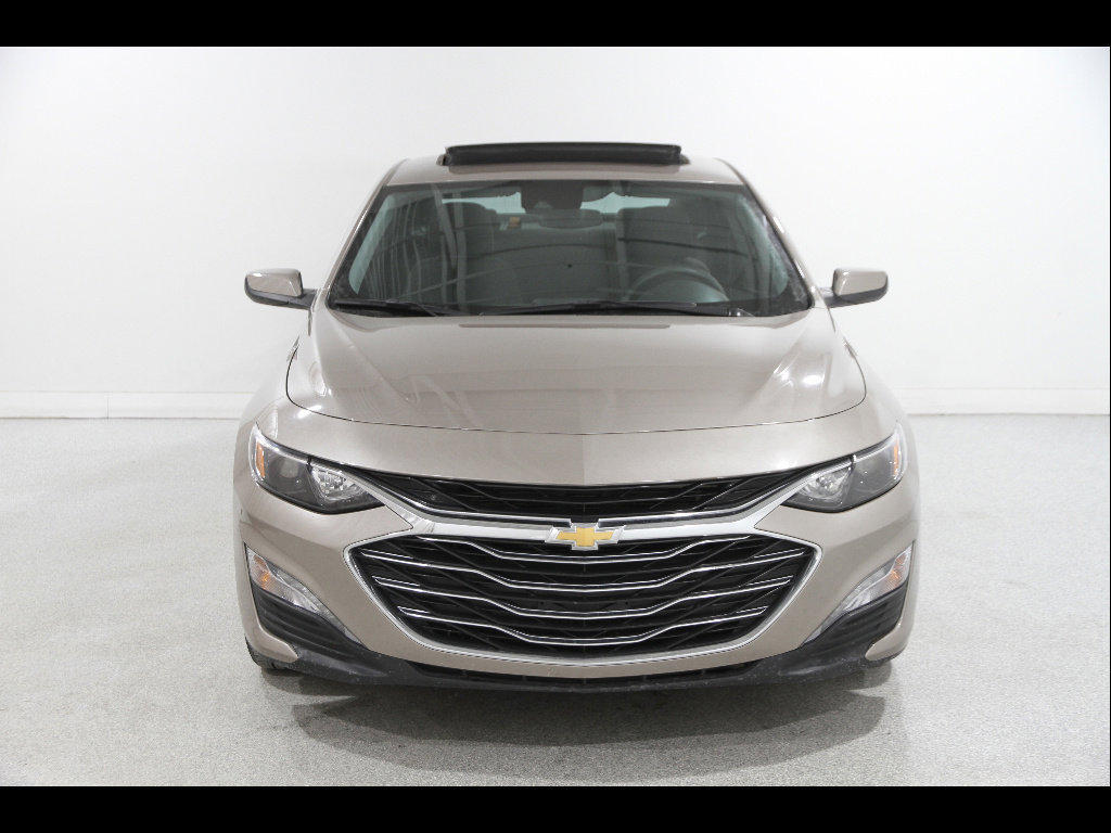 Used 2024 Chevrolet Malibu LT FWD image 2