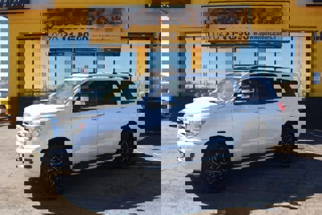 Used 2016 Toyota Sequoia Platinum image 1