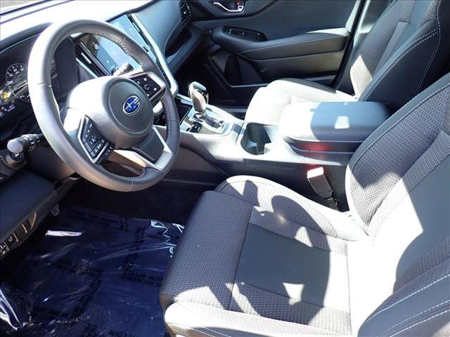 Used 2025 Subaru Outback Premium AWD/4WD image 12