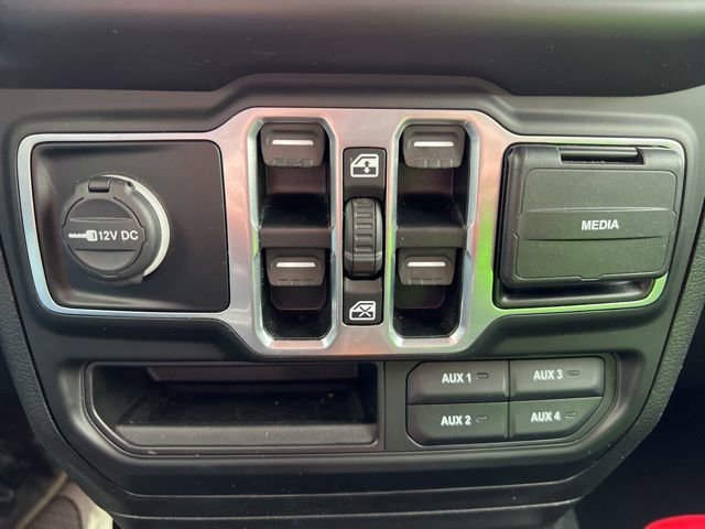 Used 2020 Jeep Wrangler Unlimited Sport image 29