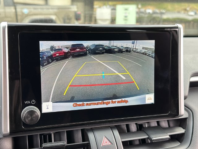Certified 2025 Toyota RAV4 XLE AWD/4WD image 17