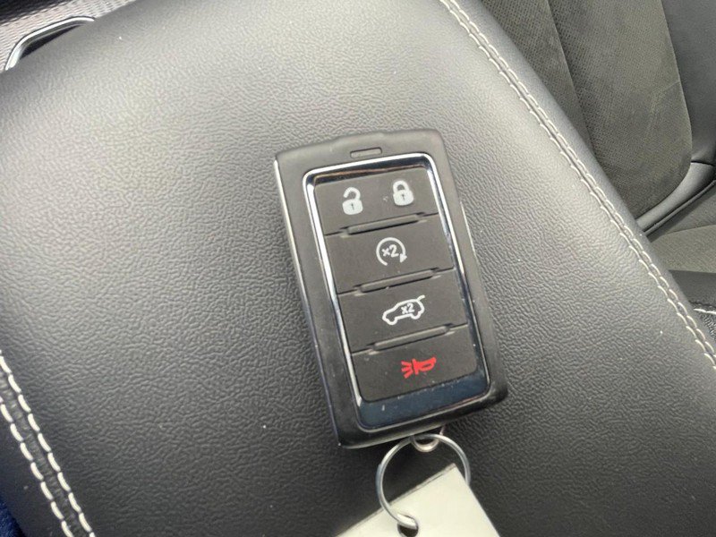 Used 2024 Jeep Grand Cherokee Altitude AWD/4WD image 45
