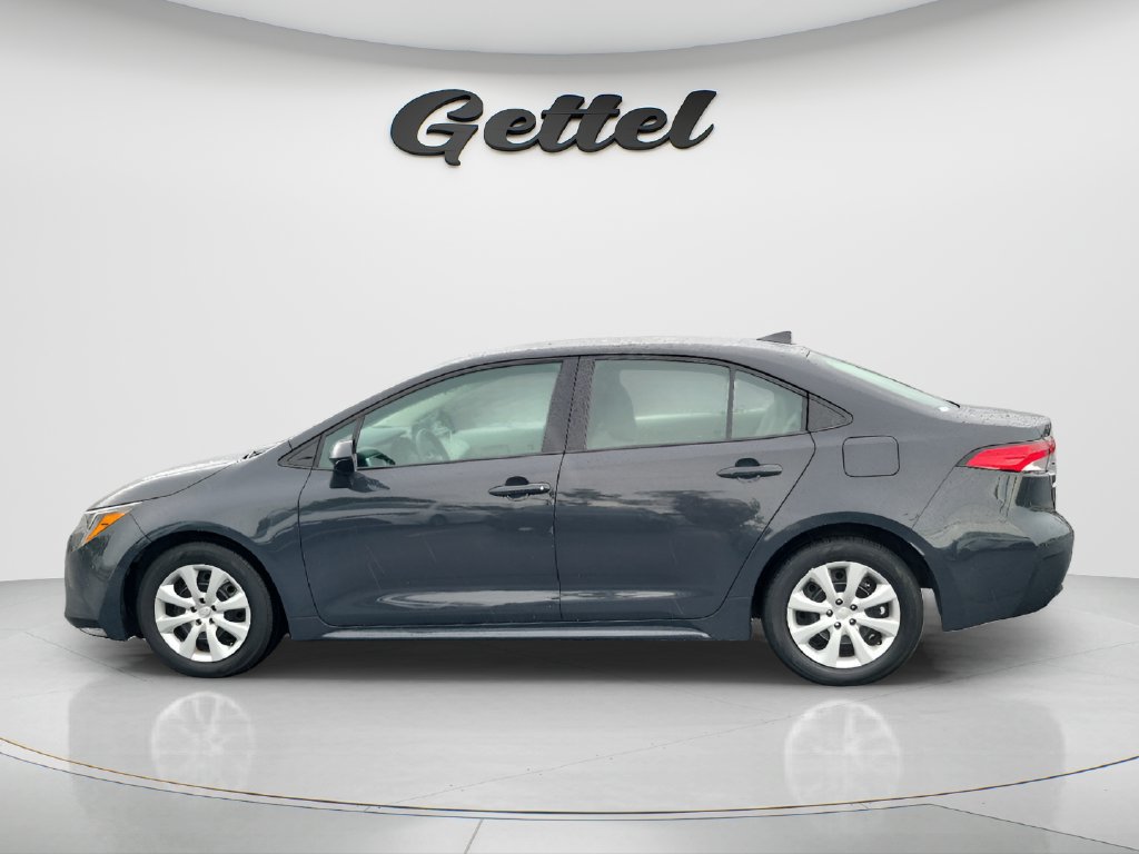 Used 2025 Toyota Corolla LE FWD image 8